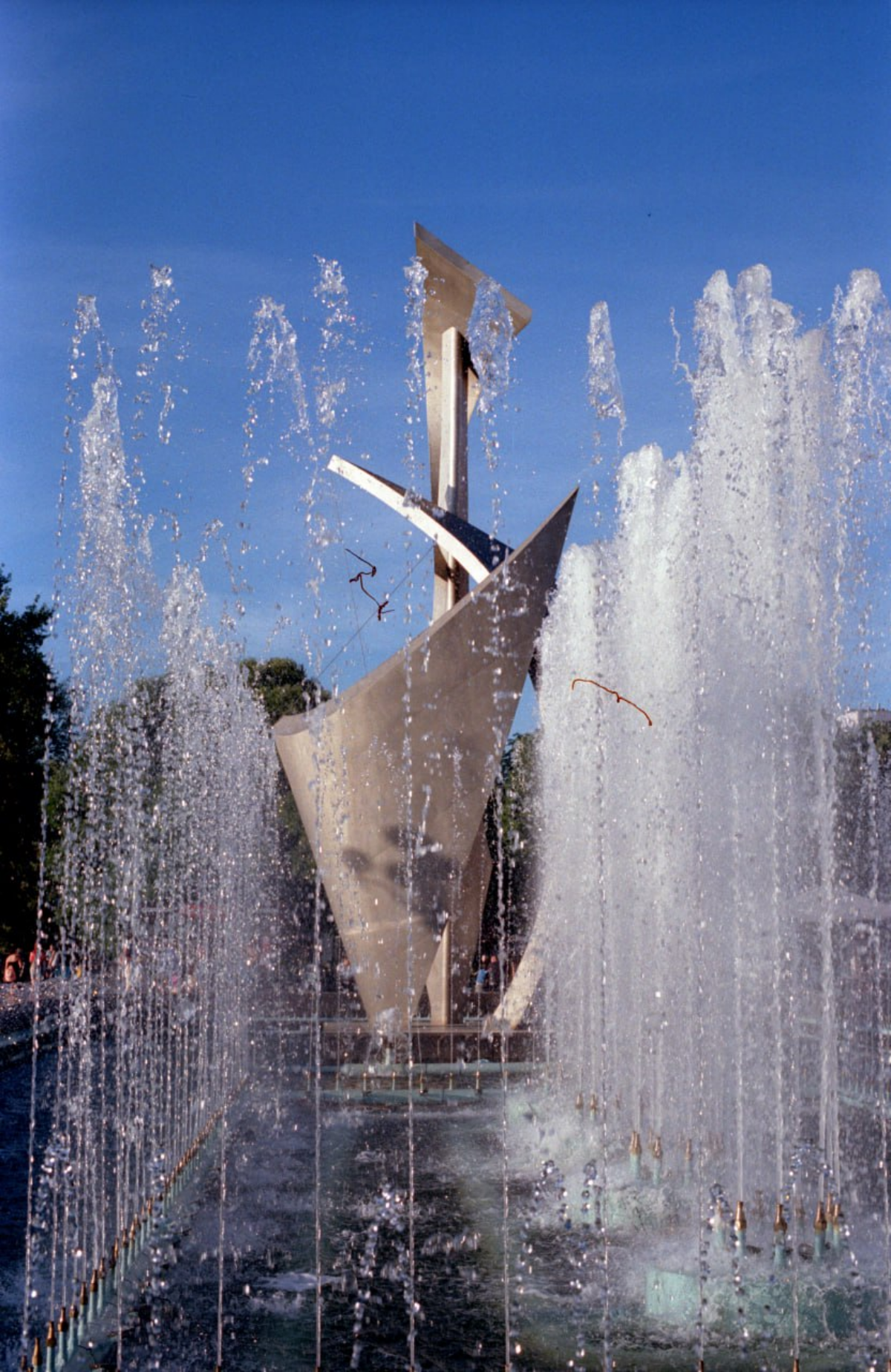 Вторая часть фоточек 
#фотография #пленочнаяфотогоафия #пленка | Сетка — социальная сеть от hh.ru