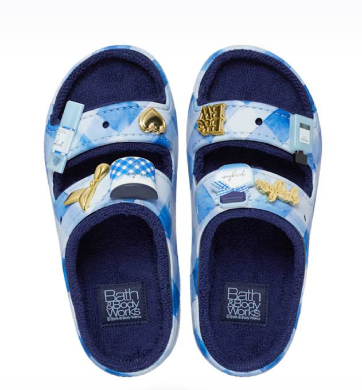 Crocs выпустили сабо для вонючих ног — с четырьмя ароматами, которые скроют запах пота и уберегут от неловких моментов.
Цена уверенности — 6140 рублей. | Сетка — социальная сеть от hh.ru