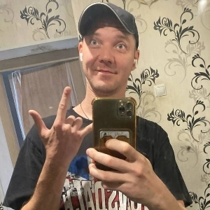 Артем Знаменщиков