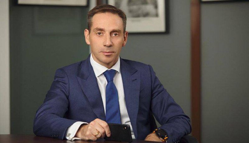 Ozon лишился управляющего директора
Сергей Беляков покинул компанию | Сетка — социальная сеть от hh.ru