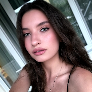 Оксана Романенкова