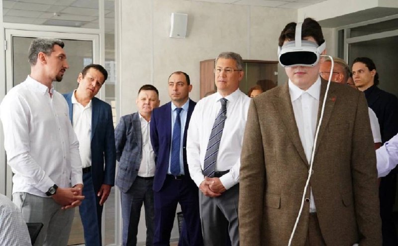 Уфимская компания "АйВиСистемз" разрабатывает шлемы виртуальной реальности
🎮Компания уже имеет разработки, не имеющие аналогов в России | Сетка — социальная сеть от hh.ru