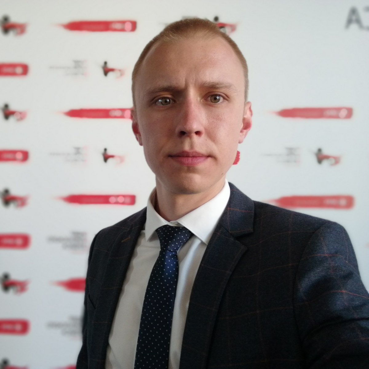 Антон Позняков