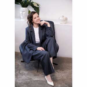 Юлия Бухтеева | Сетка — социальная сеть от hh.ru