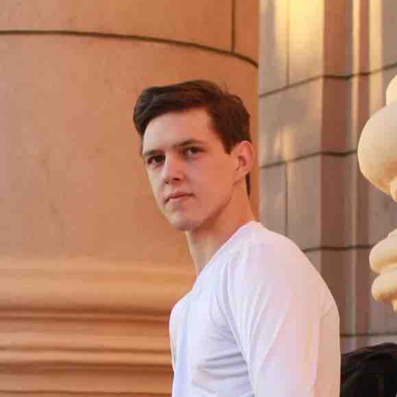 Олег Гуськов | Сетка — социальная сеть от hh.ru