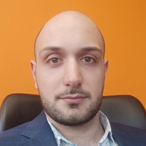 Виктор Азарян | Сетка — социальная сеть от hh.ru