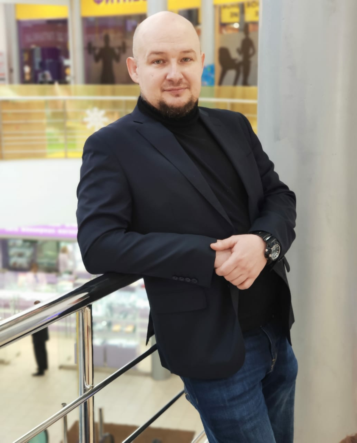 Alex Bondar | Сетка — социальная сеть от hh.ru