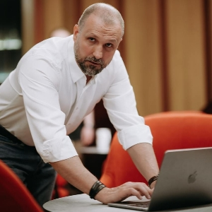 Александр Лапутин