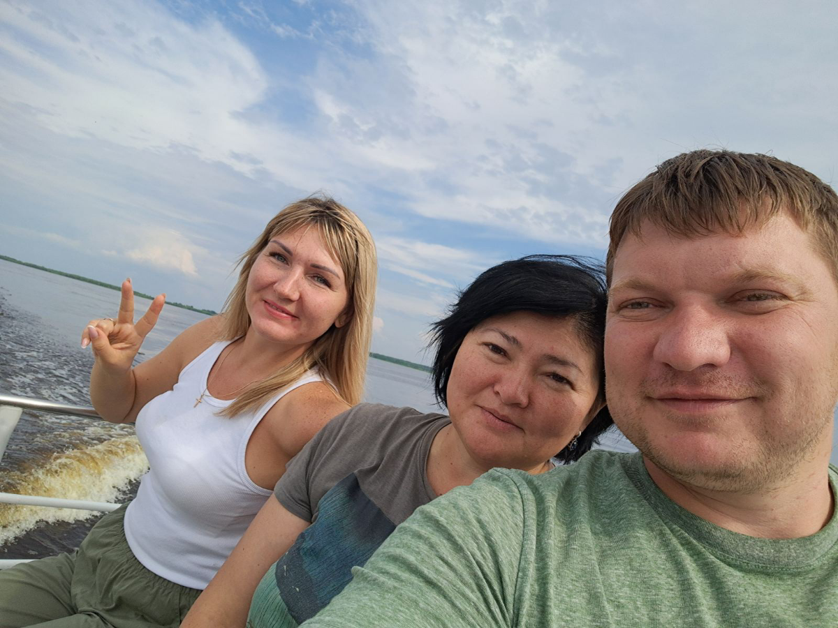 Домики в лесу у реки
Свежий воздух
Шашлык, плов, арбузы и куриная лапша на утро) 
Корпоративы - это 👍
Когда были на корпоративе? Что понравилось?😁 
#длядуши
#управлениеперсоналом 
#управлениекомандами | Сетка — социальная сеть от hh.ru