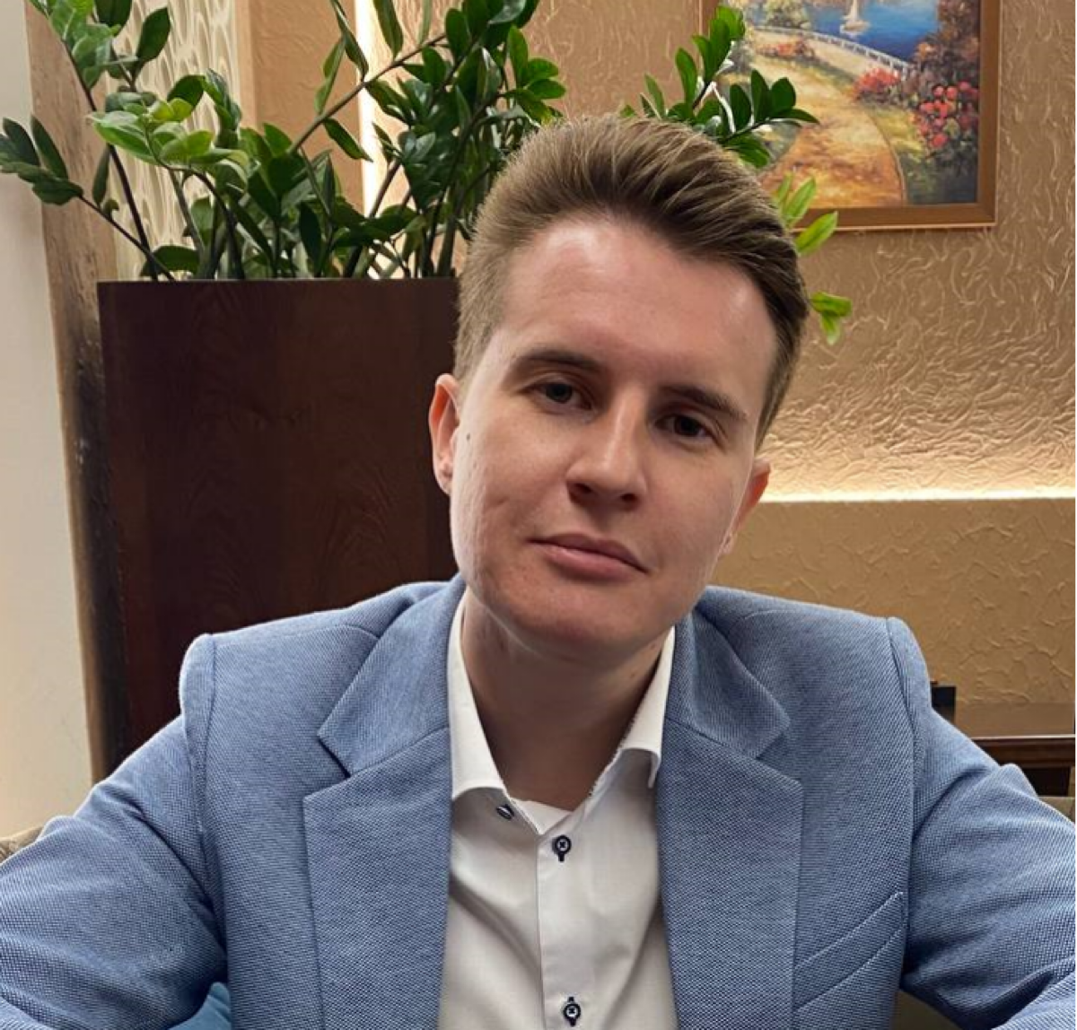 Константин Сафаров