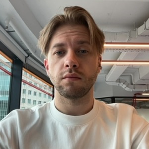 Vitaly Titov | Сетка — социальная сеть от hh.ru