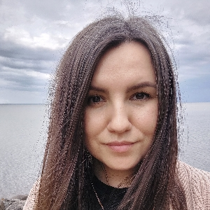 Ксения Лимонова