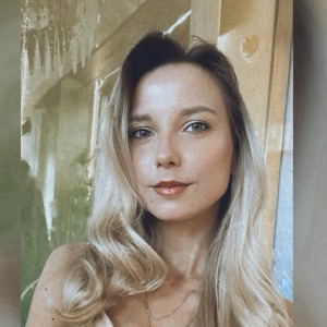 Яна Сушенкова