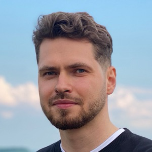 Юрий Лаптев