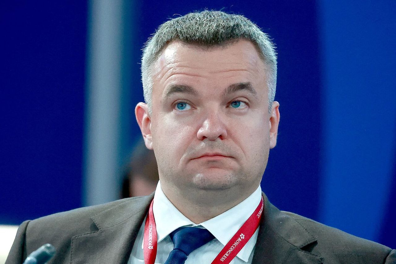 Cnews: замминистра промышленности, ответственный за радиоэлектронику, покинет пост, “уйдя на повышение”
Василий Шпак может покинуть свой пост к осени 2024 года | Сетка — социальная сеть от hh.ru