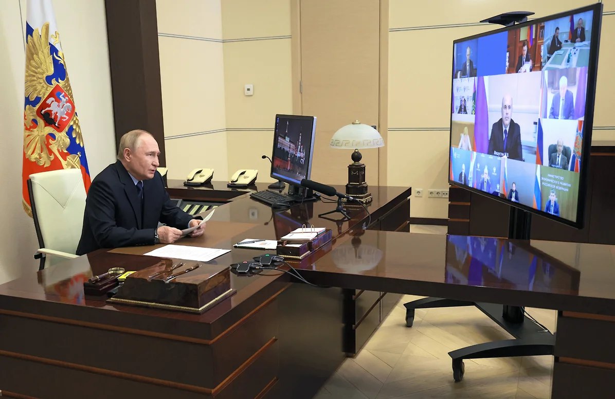 Путин: в России на майнинг криптовалют расходуется 16 млрд кВт•ч ежегодно ⚡️В ходе совещания по экономическим вопросам Президент РФ Владимир Путин высказался по поводу майнинга и даже назвал ежегодный... | Сетка — социальная сеть от hh.ru