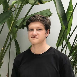 Антон Иванов