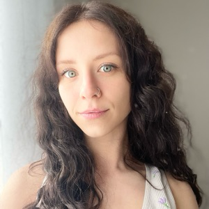 Юлия Ларионова