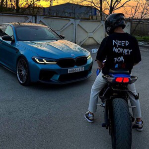 Амир Шамилов