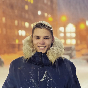 Максим Долгушин