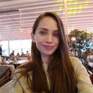 Алина Максимова | Сетка — социальная сеть от hh.ru