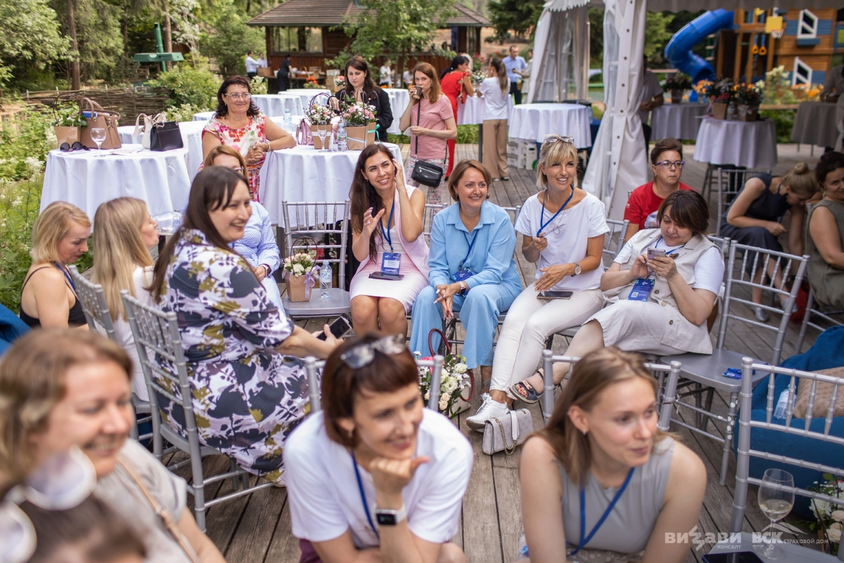 Коллеги, кто участвовал на нашем жарком пикнике на прошлой неделе, информация для вас🤗
Не у всех получилось открыть фотографии и презентации с мероприятия, поэтому мы продублируем рассылку с материала... | Сетка — социальная сеть от hh.ru