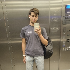 Данил Кушнарев