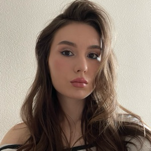 Александра Бронникова