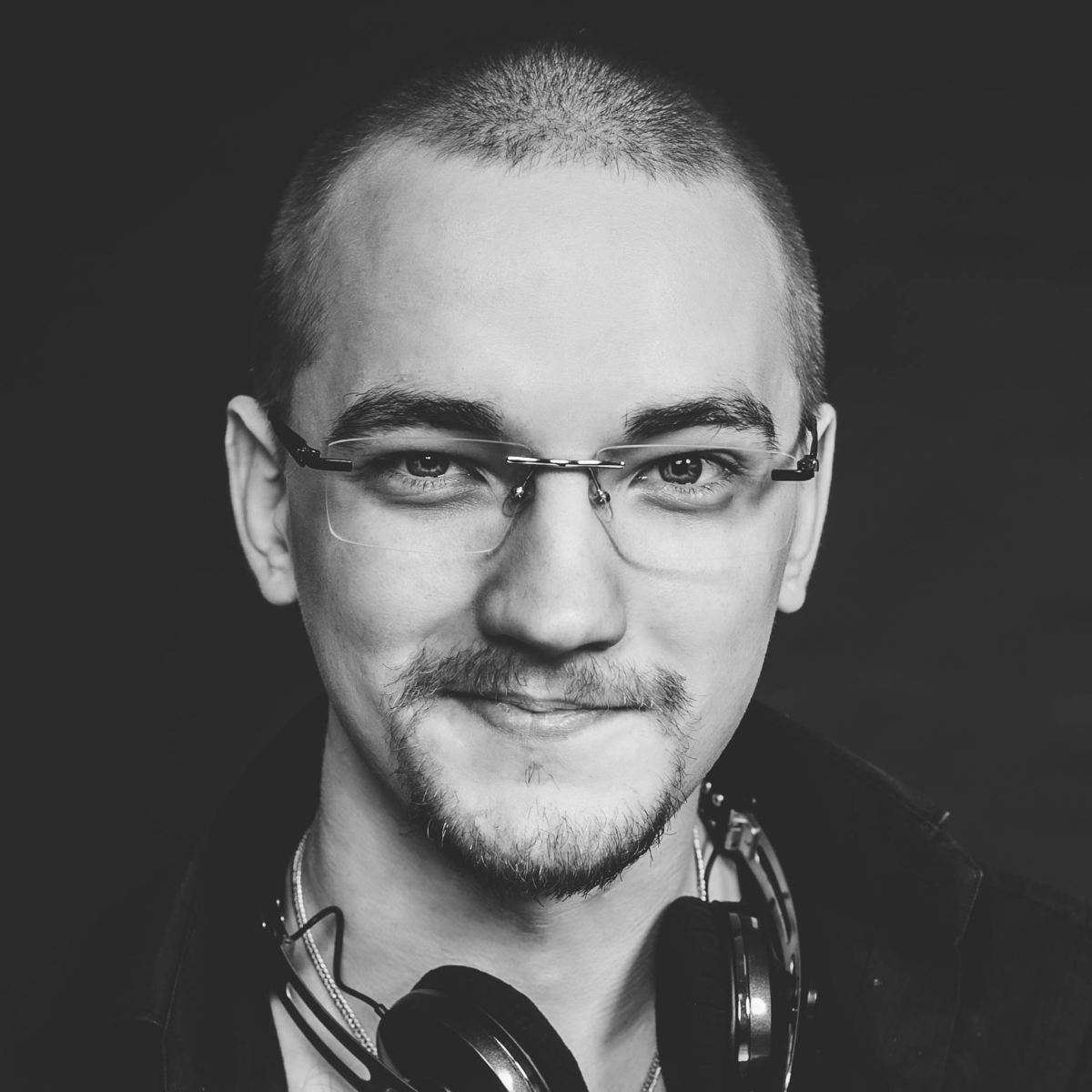 Ди Логвинов | Сетка — социальная сеть от hh.ru