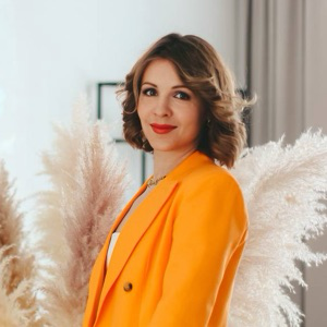 Алина Новикова | Сетка — социальная сеть от hh.ru