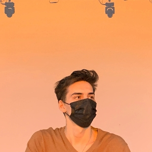 Олег Артемьев