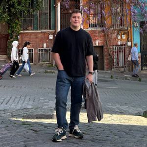 Антон Добров | Сетка — социальная сеть от hh.ru