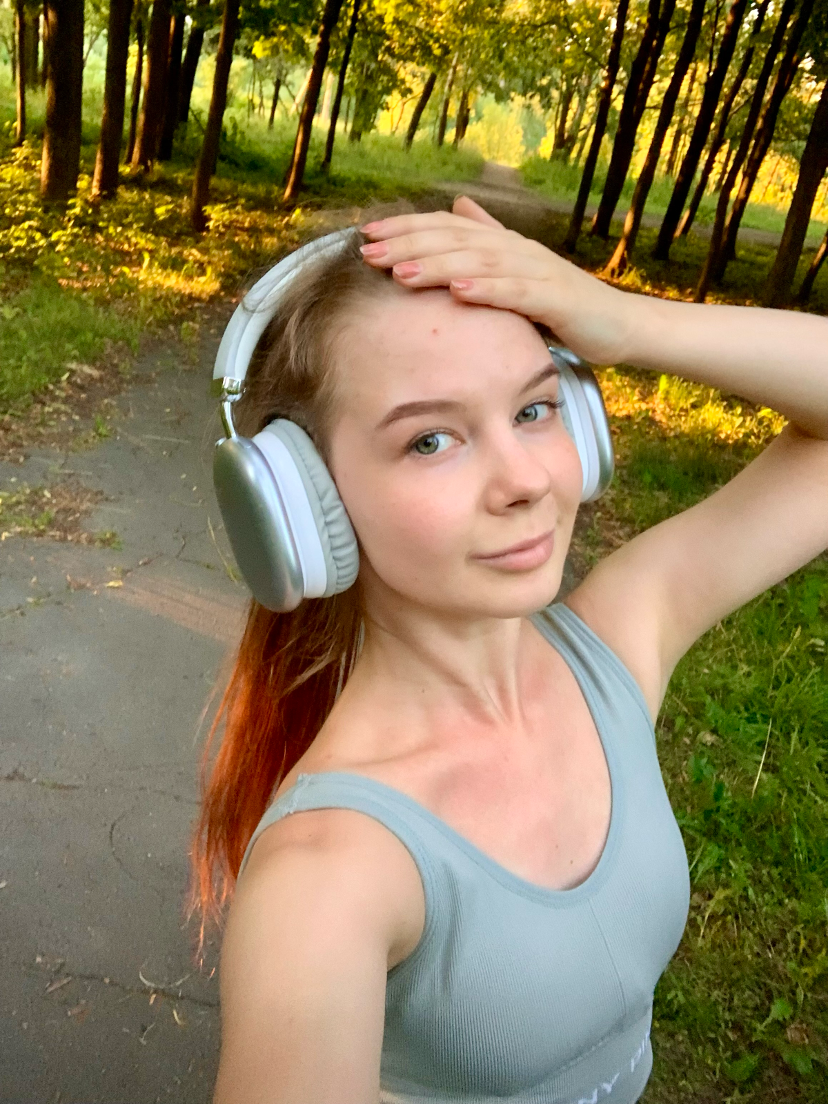 IT-Термины, которые нужно знать в современном мире🤖
В наши дни, когда технологии пронизывают все сферы жизни, знание основных IT терминов становится не просто полезным, а необходимым | Сетка — социальная сеть от hh.ru