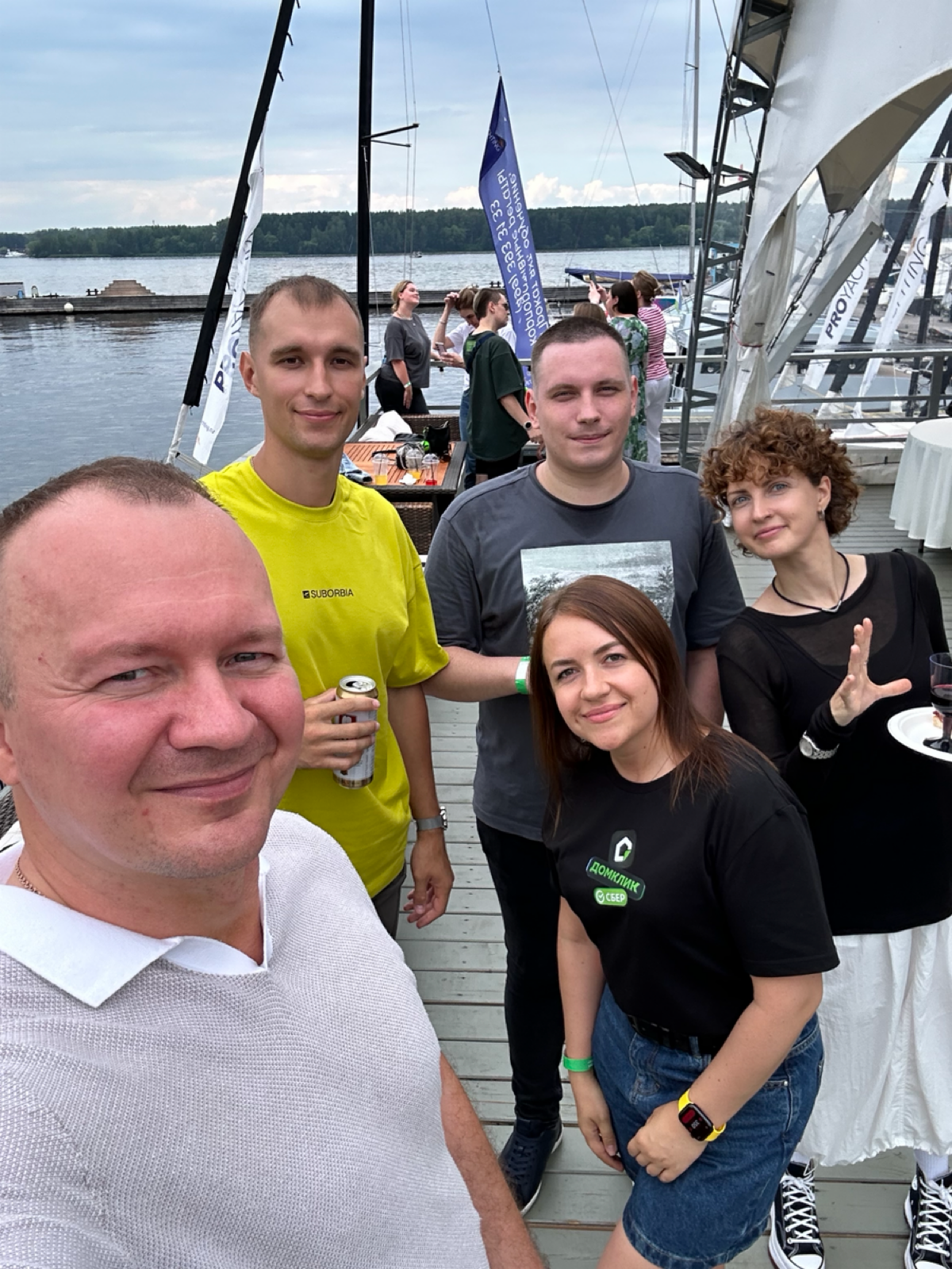 Очень круто отдохнули с супер специалистами из моей команды и смежных подразделений. Надо все-таки не только работать на 5, но и отдыхать тоже, о чем и я иногда забываю) | Сетка — социальная сеть от hh.ru