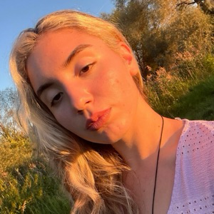 Варя Жихарева | Сетка — социальная сеть от hh.ru