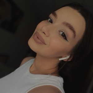 Анна Рейн