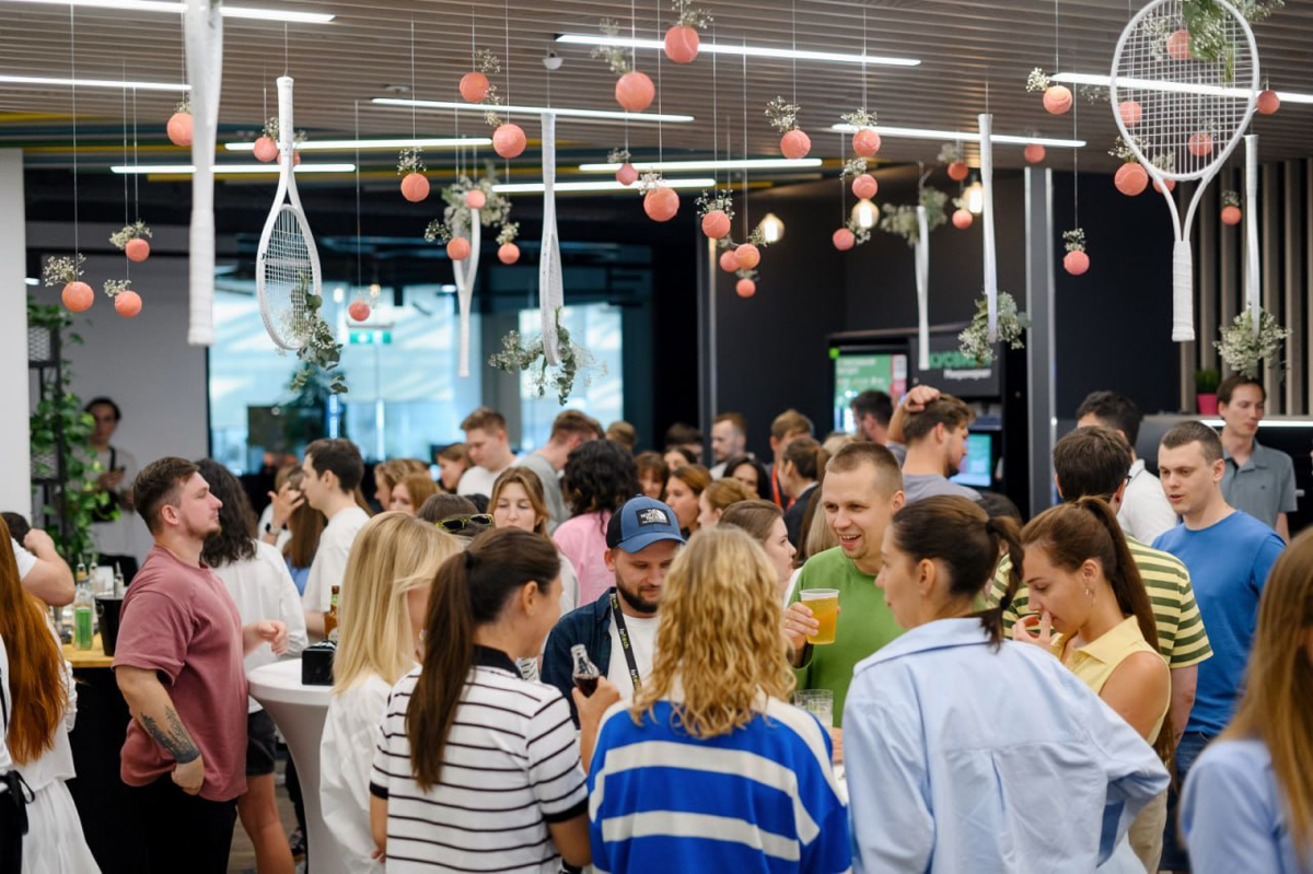 Прикиньте, оказывается сотрудники Lamoda устраивают Fashion Friday — день, когда всю компанию приобщают к моде и рассказывают о ней | Сетка — социальная сеть от hh.ru