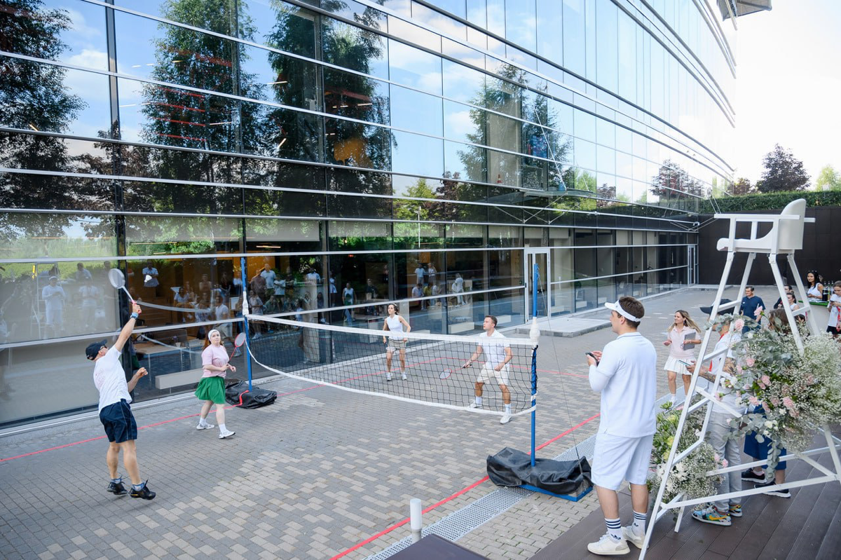 Прикиньте, оказывается сотрудники Lamoda устраивают Fashion Friday — день, когда всю компанию приобщают к моде и рассказывают о ней | Сетка — социальная сеть от hh.ru