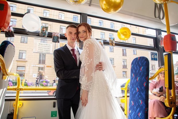 🤵🏻‍♂️👰🏼 В Петербурге сыграли свадьбу в троллейбусе
Идея пришла в голову невесте, которая работает во 2-м парке специалистом по охране труда | Сетка — социальная сеть от hh.ru
