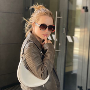 Оксана Хомутова