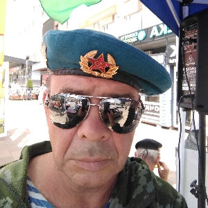Виктор Бражников