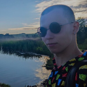 Денис Гнусов