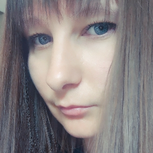 Юлия Пивоварова