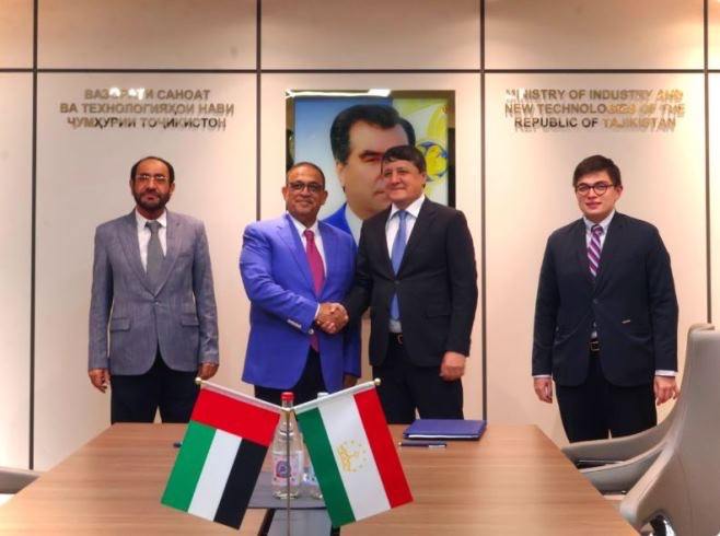 Таджикистан и Рас-Аль-Хайма подписали меморандум о сотрудничестве в сфере ИИ
Министерство промышленности и новых технологий Таджикистана и представители эмирата Рас-Аль-Хайма, ОАЭ, подписали меморанду... | Сетка — социальная сеть от hh.ru