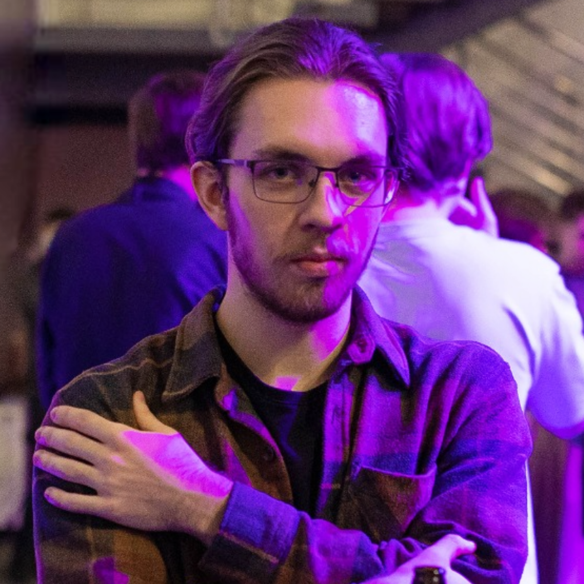 Леонид Емельяненко | Сетка — социальная сеть от hh.ru