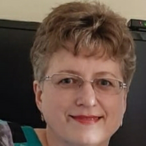 Лариса Викторовна | Сетка — социальная сеть от hh.ru