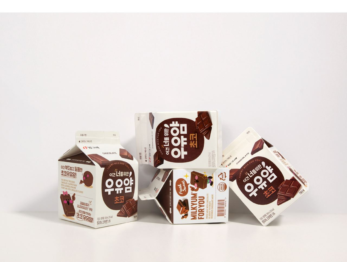 Непринужденный дизайн упаковки корейского ароматизированного молока MILKYUM
Чтобы повысить узнаваемость бренда и передать яркость вкуса, дизайнеры создали забавных персонажей и добавили сочные фотогра... | Сетка — социальная сеть от hh.ru