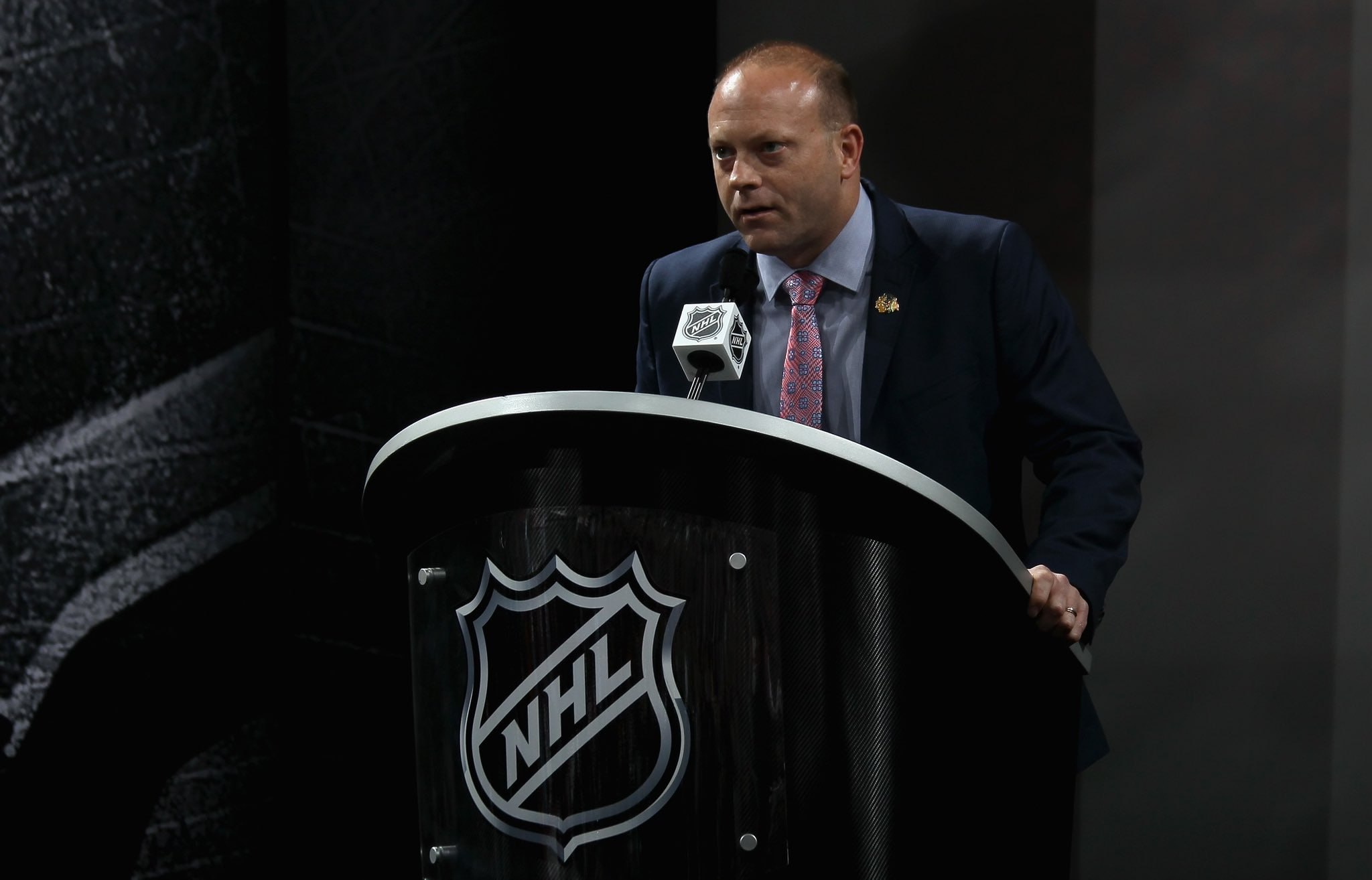 🛢 Стэн Боумен - новый генеральный менеджер «Эдмонтона»
Сын легендарного тренера Скотти Боумена, Стэн Боумен, к своим 51 годам успел завоевать три Кубка Стэнли, все в должностях генерального менеджера ... | Сетка — социальная сеть от hh.ru