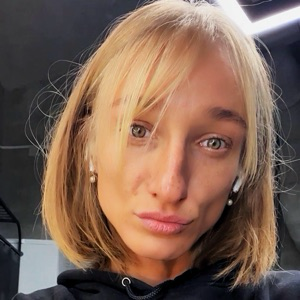 Таню Обухова