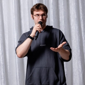 Максим Безруков | Сетка — социальная сеть от hh.ru